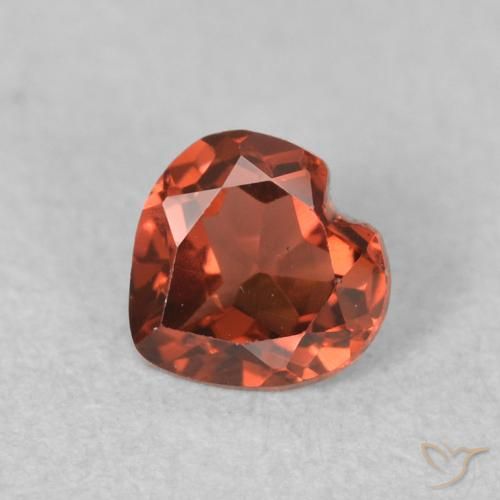 0.64ct Натуральный Темно-малиновый красный Пироп Гранат, Сердце, VVS-VS