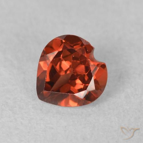 0.65ct Натуральный Смородина красная Пироп Гранат, Сердце, Чистота VS