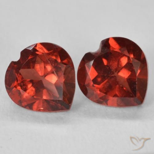 1.29 карата, натуральный Medium Dark-Red Пироп Гранат, Сердце, Чистота VS