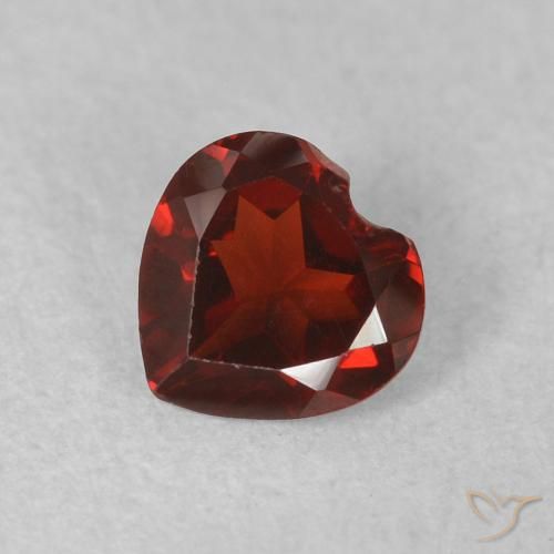 0.47ct Натуральный Мерло Красный Пироп Гранат, Сердце, VVS-VS