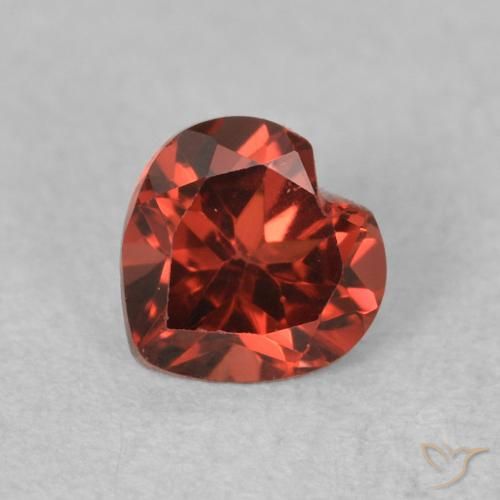 0.62ct Натуральный Смородина красная Пироп Гранат, Сердце, VVS-VS