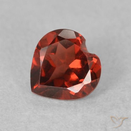 0.64ct Натуральный Ярко-красный Пироп Гранат, Сердце, VVS-VS