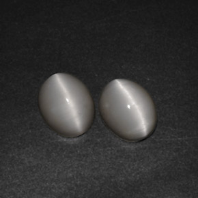 Натуральный кремовый quartz cat's eye  карата прозрачный, полупрозрачный