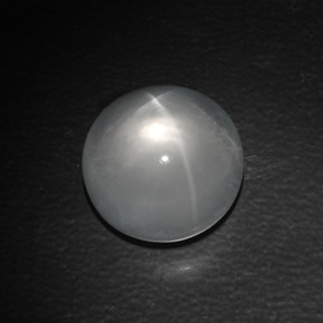 Натуральный белый quartz cat's eye 10,22 карата огранка круг, прозрачный