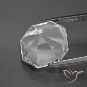 11.90 карата, натуральный Ясно Белый Кварц, Октагон / Изумрудная Огранка, Чистота VVS