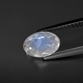 1.13 карата, натуральный Сине-белый Радужный лунный камень, Огранка Овал, Чистота VS