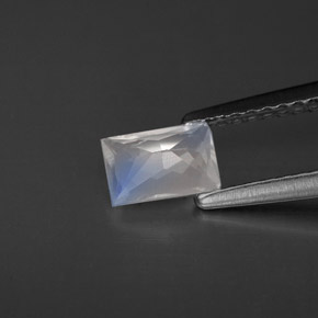 0.45 карата, натуральный Сине-белый Радужный лунный камень, Огранка Багет, Чистота VS