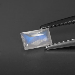 0.42 карата, натуральный Сине-белый Радужный лунный камень, Огранка Багет, Чистота VS