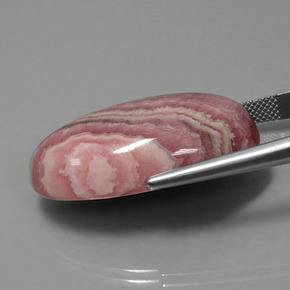 61.94 карата, натуральный Многоцветный родохрозит, Огранка Овал, Непрозрачный