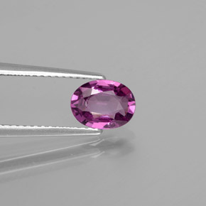 1.18 карата, натуральный Малиново-красный Родолитовый гранат, Огранка Овал, Чистота VS