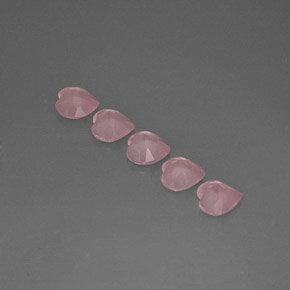 Натуральный розовый розовый кварц  карата прозрачный, полупрозрачный