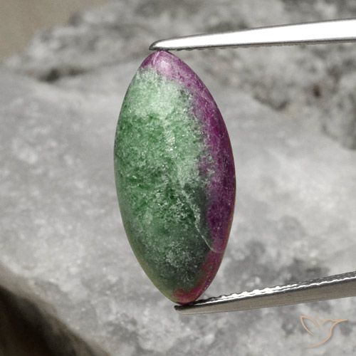 8.94ct Натуральный Многоцветный Рубин-Цоизит, Маркиза, Непрозрачный