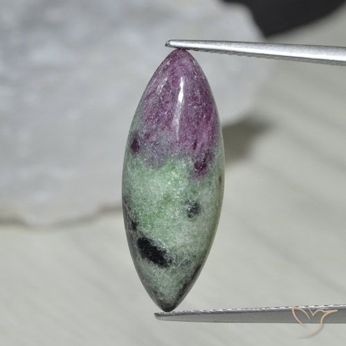 9.58ct Натуральный Многоцветный Рубин-Цоизит, Маркиза, Непрозрачный
