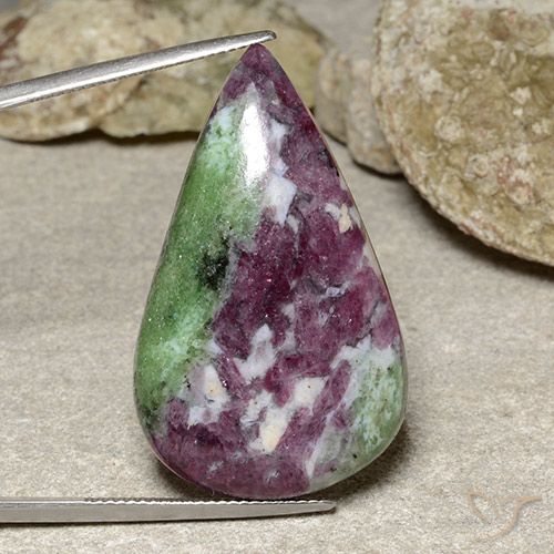 51.87ct Натуральный Многоцветный Рубин-Цоизит, Форма груши, Непрозрачный