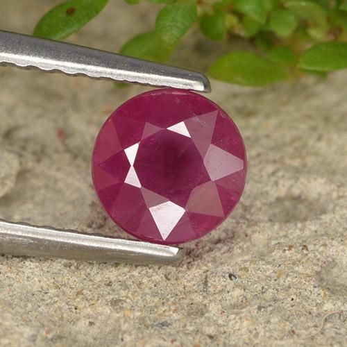 0.84ct Натуральный Средний красный Рубин, Круглый, VS-SI