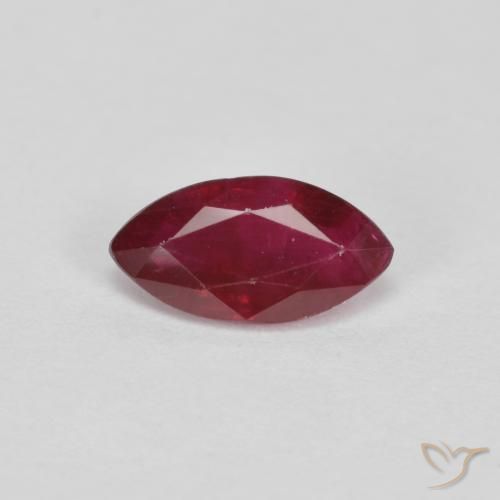 0.94ct Натуральный Темно-красный Рубин, Маркиза, VS-SI