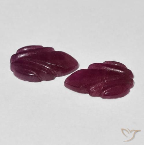 3.20 карата, натуральный Medium Dark-Purple Рубин, причудливая, Непрозрачный