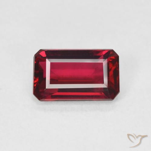 1.57ct Натуральный Интенсивный красный Рубин, Изумрудная огранка, VVS-VS