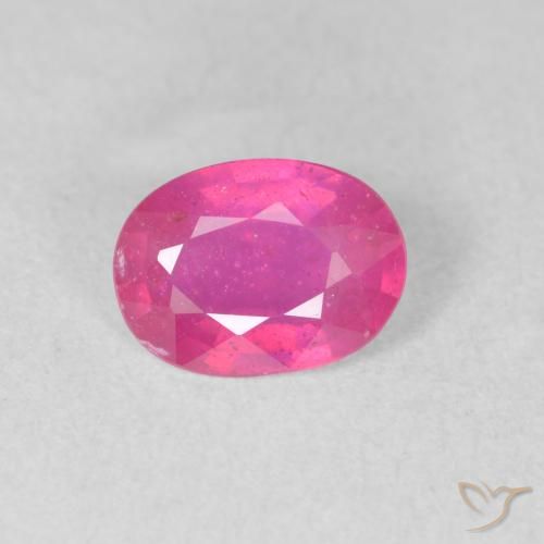 1.26ct Натуральный Ярко-розовый Рубин, Овал, VS-SI