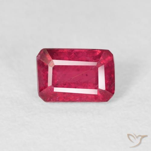 1.06ct Натуральный Средний красный Рубин, Изумрудная огранка, Чистота VS