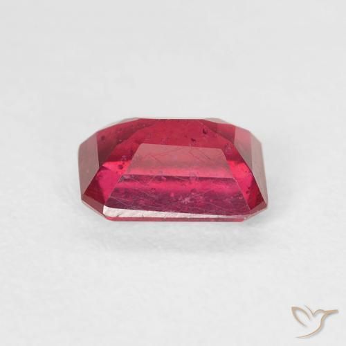 1.32 карата, натуральный Medium Dark-Red Рубин, Октагон / Изумрудная Огранка, Чистота VS