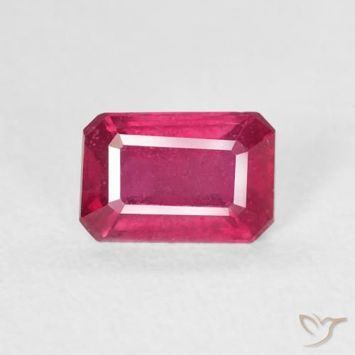1.08ct Натуральный Глубокий красновато-розовый Рубин, Изумрудная огранка, Чистота VS