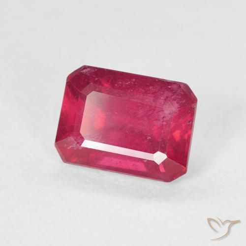 1.59 карата, натуральный Medium Dark-Red Рубин, Октагон / Изумрудная Огранка, Чистота VS