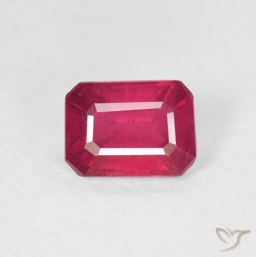 1.34ct Натуральный Глубокий малиновый Рубин, Изумрудная огранка, Чистота VS