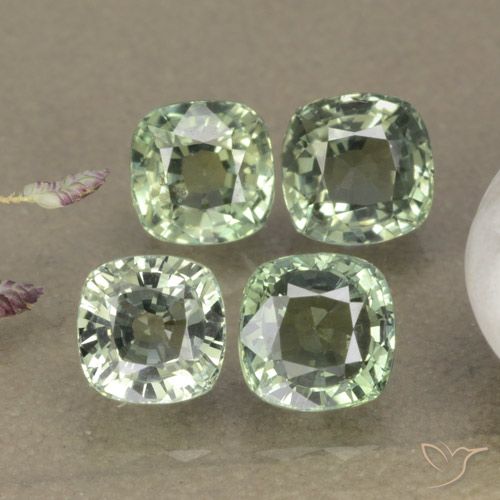 3.54ctw Натуральный Pale Green    Сапфир, Подушка, VVS-VS