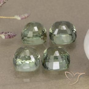 3.54 карата, натуральный Pale Green    Сапфир, Подушка, VVS-VS