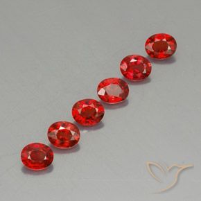 1.81 карата, натуральный Ярко-красный Сапфир, Овал, VVS-VS
