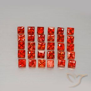 Натуральный оранжевый сапфир 2,51 карата квадрат, VVS-VS