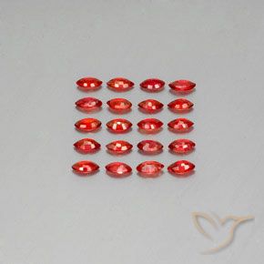 Натуральный оранжевый сапфир 2,92 карата маркиз, VS-SI