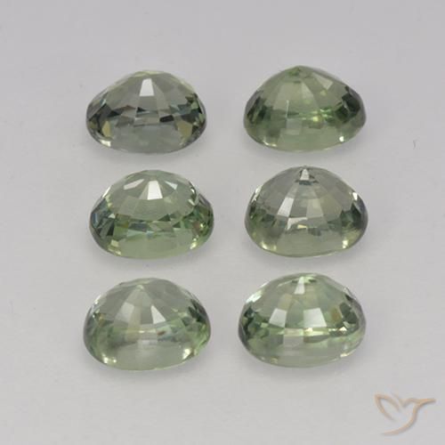 4.06 карата, натуральный Medium Light Green Сапфир, Овал, VVS-VS
