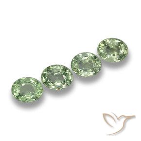 3.42 карата, натуральный Medium Light Green Сапфир, Овал, VVS-VS