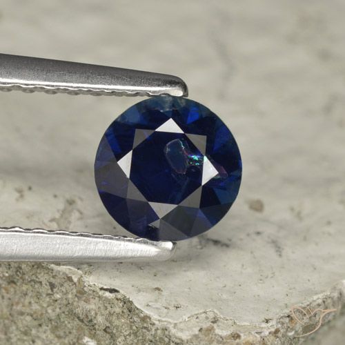0.73ct Натуральный Темно-синий Сапфир, Круглый, Чистота VS