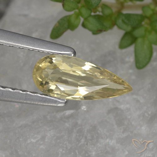 0.61ct Натуральный Кремовый Сапфир, Форма груши, VVS-VS