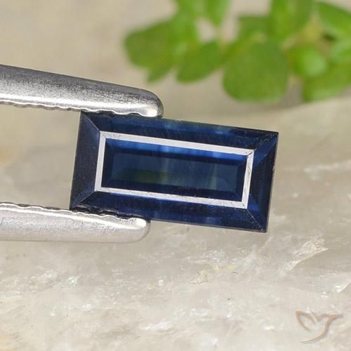 0.59ct Натуральный Сумеречный синий Сапфир, Огранка Багет, Чистота VS