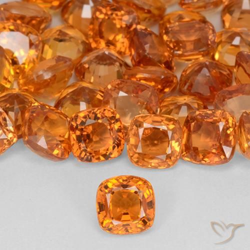0.49ct Натуральный Ярко-оранжевый Сапфир, Подушка, VVS-VS