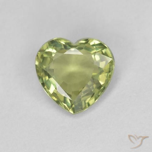 0.39ct Натуральный Оливковый Зеленый Сапфир, Сердце, Чистота VVS