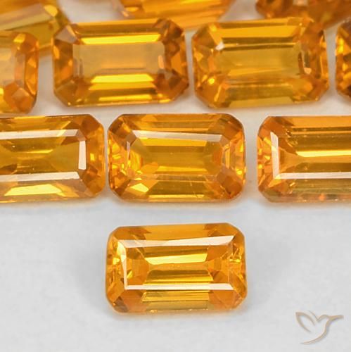 0.43ct Натуральный Глубокий оранжево-золотой Сапфир, Изумрудная огранка, Чистота VS