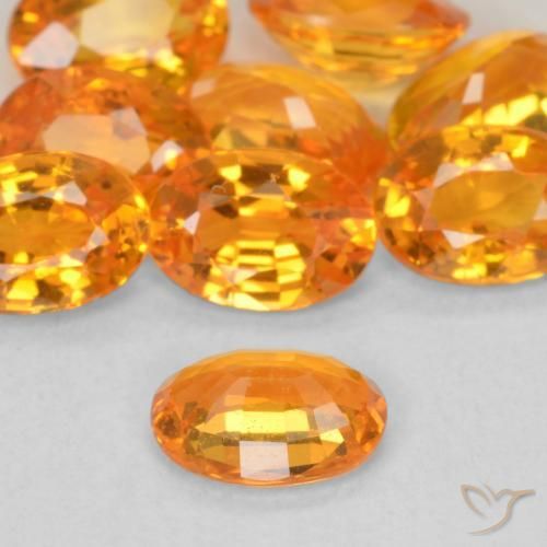 0.60 карата, натуральный Средний апельсин Сапфир, Овал, VVS-VS
