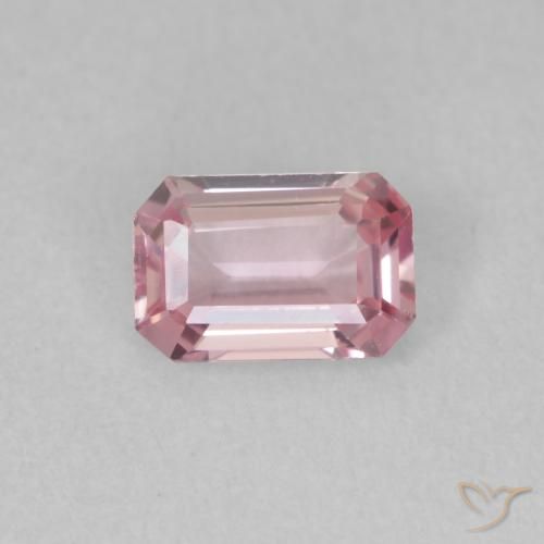 0.66ct Натуральный Жевательная резинка в розовых тонах Сапфир, Изумрудная огранка, Чистота VVS