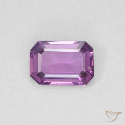 0.62ct Натуральный Средний фиолетовый Сапфир, Изумрудная огранка, Чистота VVS