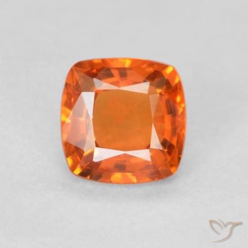 0.51ct Натуральный Ярко-оранжевый Сапфир, Подушка, Чистота VVS