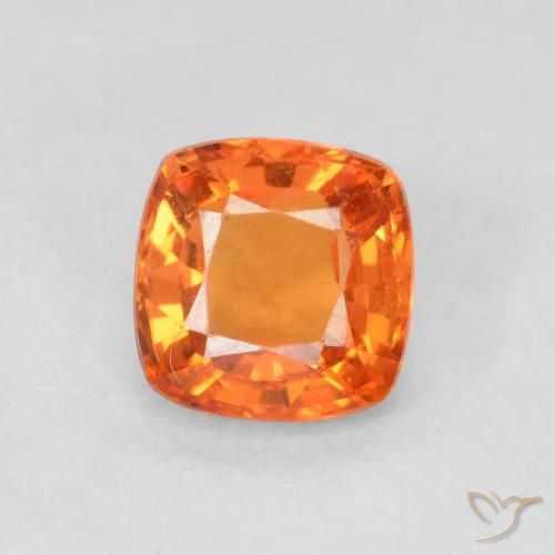 0.54ct Натуральный Ярко-оранжевый Сапфир, Подушка, Чистота VVS