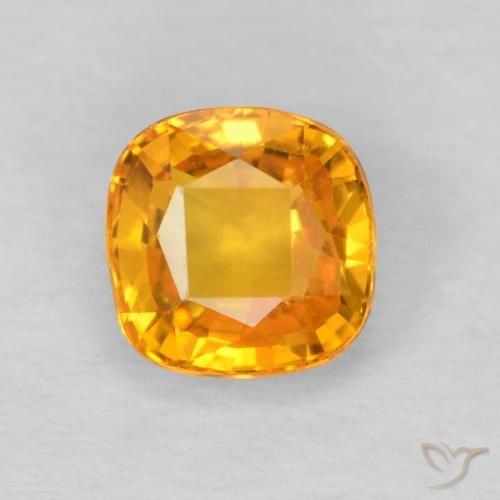 0.65ct Натуральный Оранжево-золотой Сапфир, Подушка, Чистота VVS