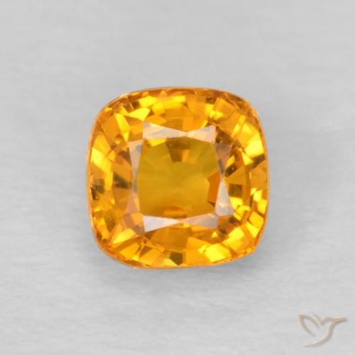 0.68ct Натуральный Оранжево-золотой Сапфир, Подушка, Чистота VVS
