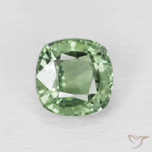 0.74ct Натуральный Светлый лесной зеленый Сапфир, Подушка, VVS-VS