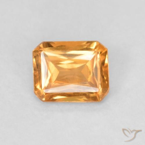 0.50ct Натуральный Medium Light-Orange Сапфир, Изумрудная огранка, VVS-VS